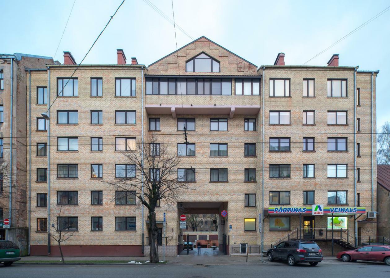 Chelsea Apartments Рига Екстериор снимка
